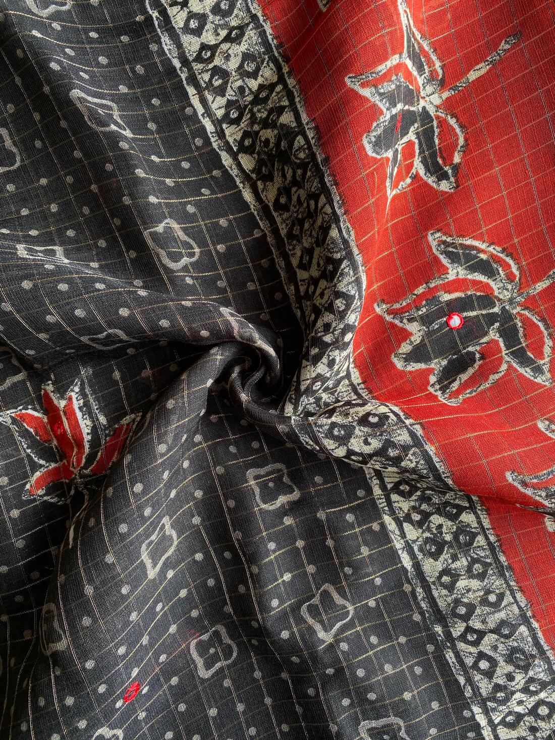 Admirable Black Printed Linen Silk Saree With Exuberant Blouse Piece - Image 2