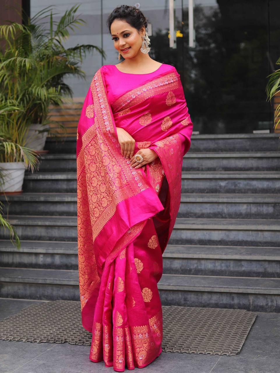 Admirable Dark Pink Soft Silk Saree With Dissemble Blouse Piece - Image 3