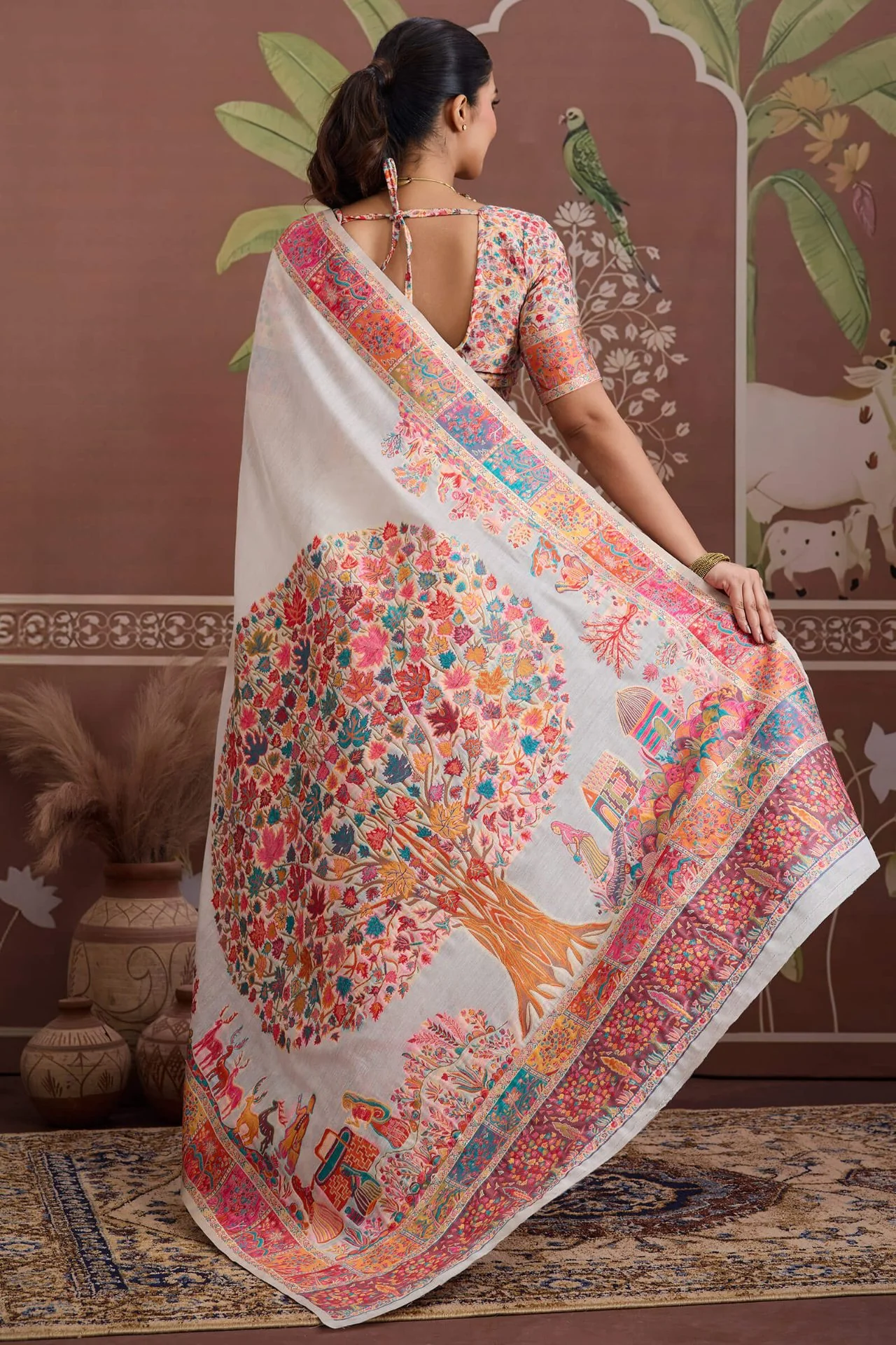 Admirable Off White Pashmina saree With Appealing Blouse Piece - Image 6