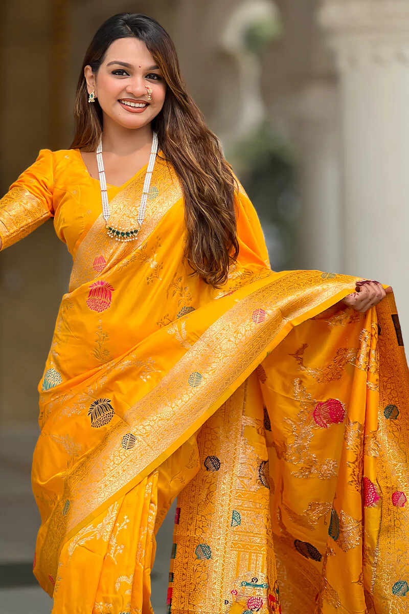 Admirable Yellow Soft Banarasi Silk Saree With Angelic Blouse Piece - Image 5