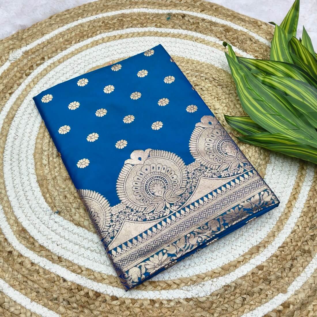 Adorable Blue Pure Zari Weaving Banarasi Silk Saree With Adorning Blouse Piece - Image 2