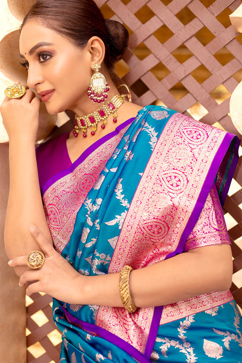 Adorable Blue Soft Banarasi Silk Saree With Girlish Blouse Piece - Image 6