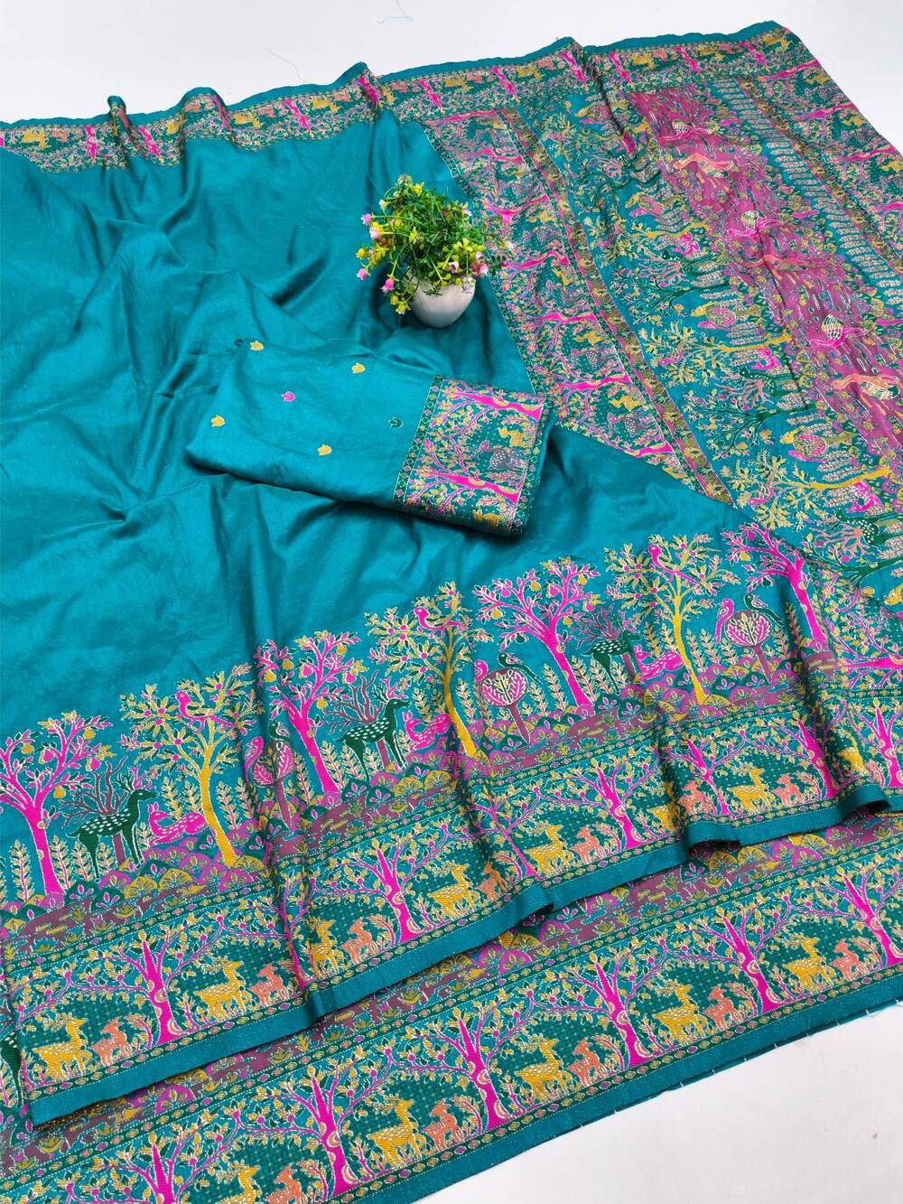 Adorable Rama Nylon Dola Pashmina Saree With Ineffable Blouse Piece - Image 2