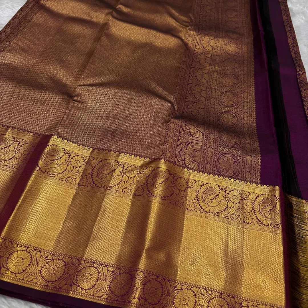 Adoring Purple Soft Banarasi Silk Saree With Admirable Blouse Piece - Image 5