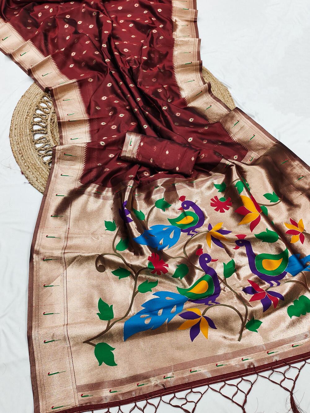 Adorning Maroon Paithani Silk Saree With Enamoring Blouse Piece - Image 3