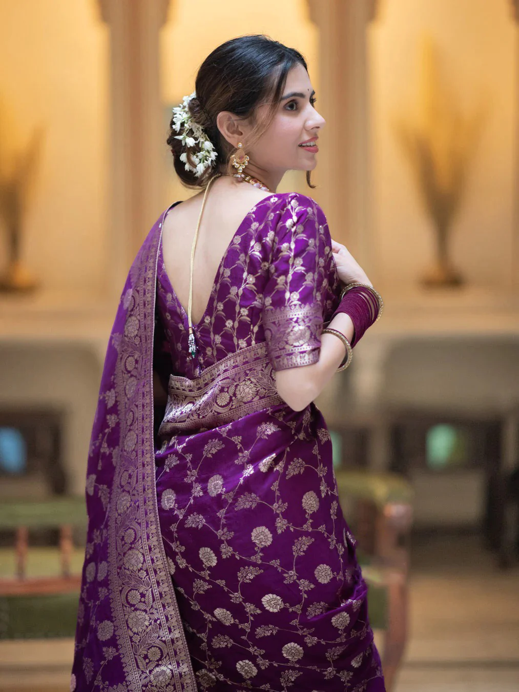 Adorning Purple Soft Silk Saree With Deserving Blouse Piece - Image 6