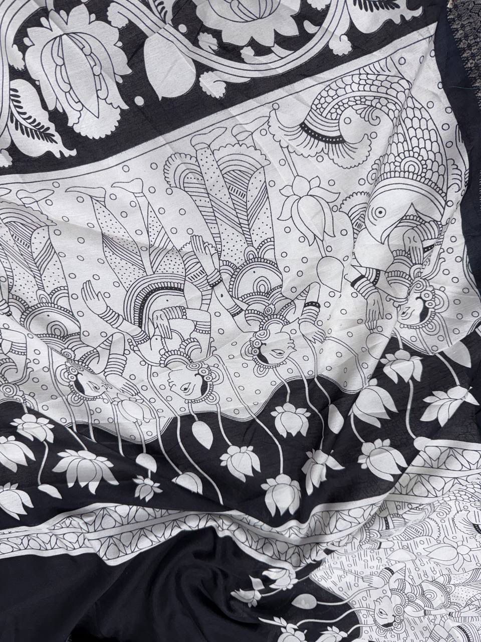 Ailurophile Black Digital Printed Dola Silk Saree With Demesne Blouse Piece - Image 4
