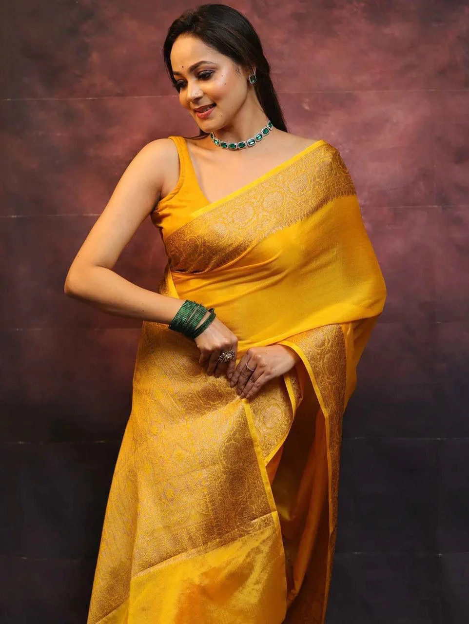Ailurophile Yellow Soft Silk Saree With Demesne Blouse Piece - Image 5