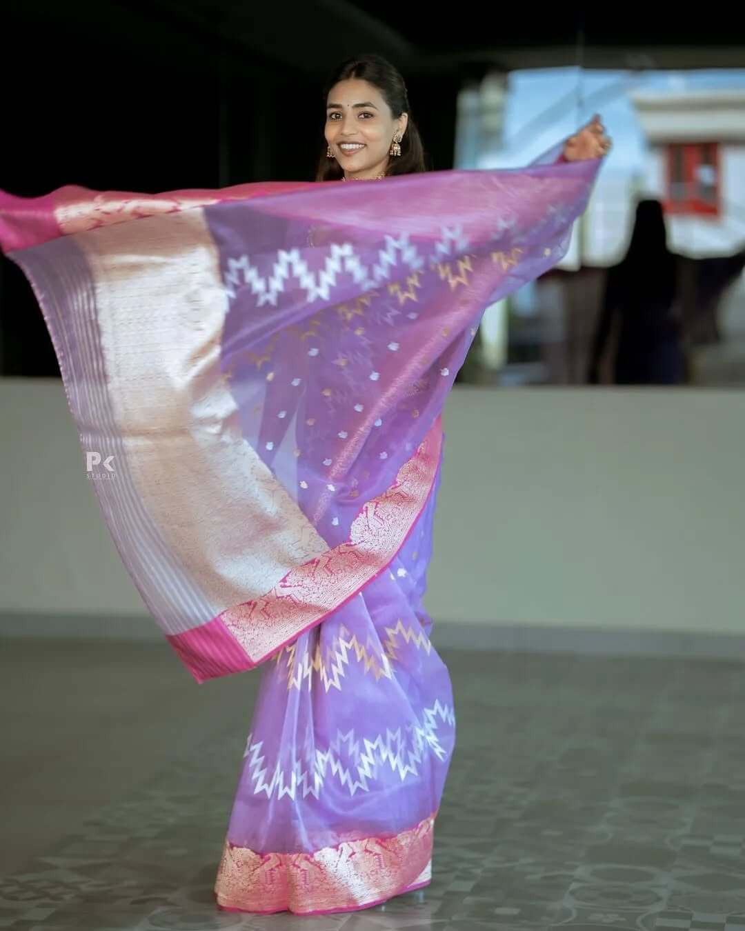 Alluring Lavender Cotton Silk Saree With Stylish Blouse Piece - Image 6