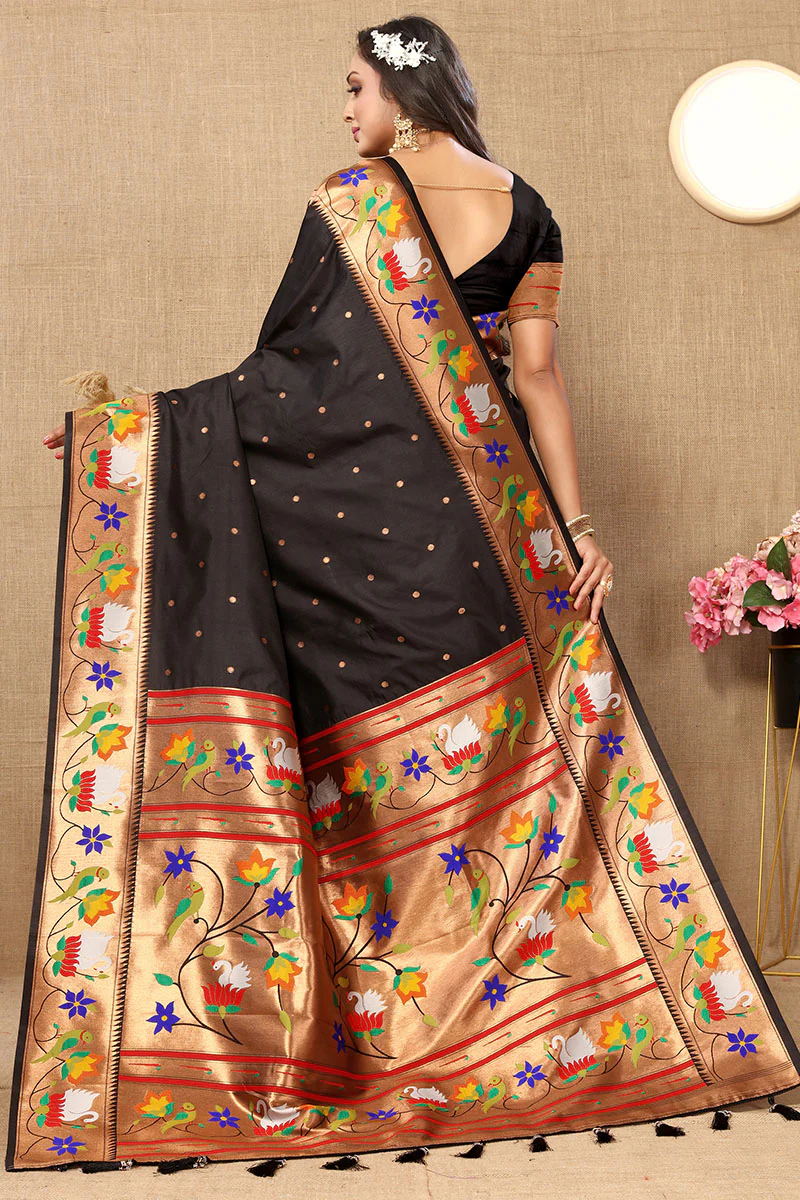 Amazing Black Paithani Silk Saree With Capricious Blouse Piece - Image 5