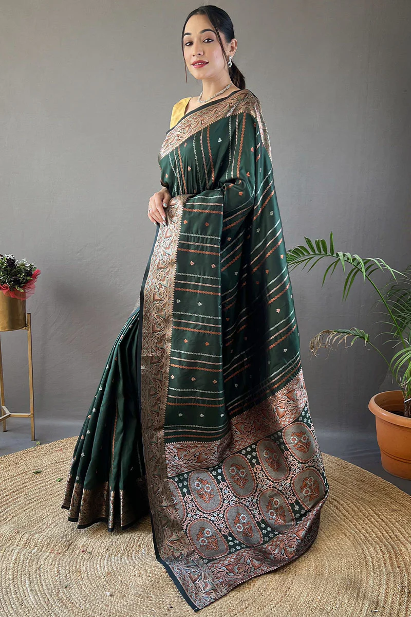 Amiable Dark Green Soft Banarasi Silk Saree With Serendipity Blouse Piece - Image 3
