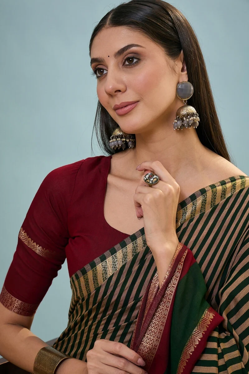 Angelic Dark Green Printed Cotton Silk Saree With Stylish Blouse Piece - Image 4