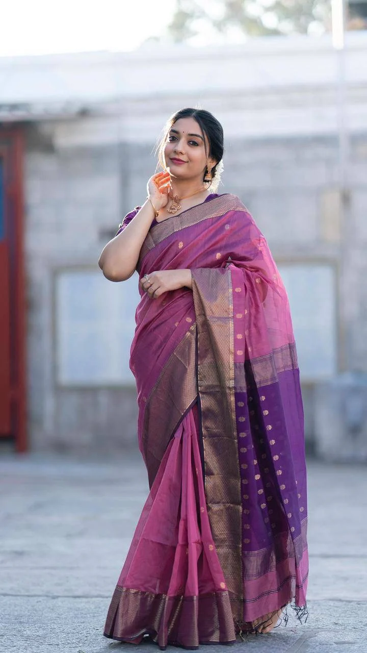 Angelic Lavender Soft Silk Saree With Scrupulous Blouse Piece - Image 3
