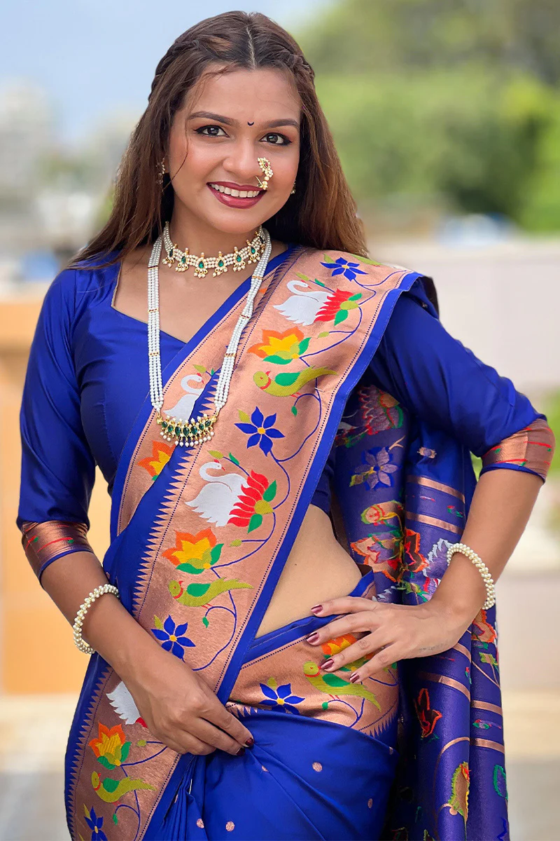 Aplomb Royal Blue Paithani Silk Saree With Scintillating Blouse Piece - Image 2