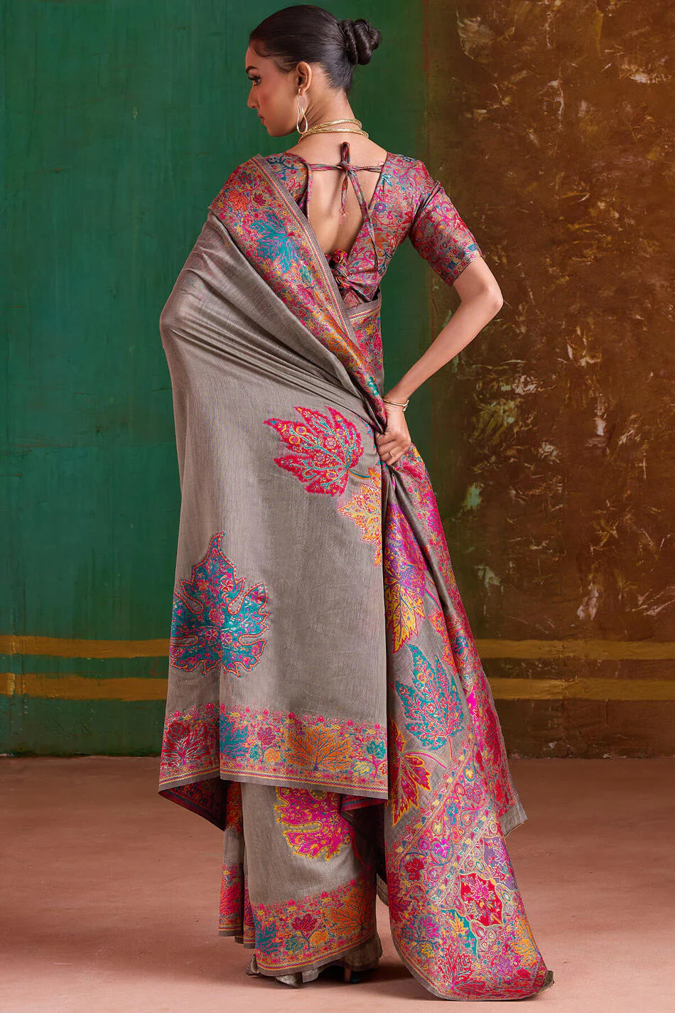 Appealing Grey Pashmina Saree With Charming Blouse Piece - Image 6