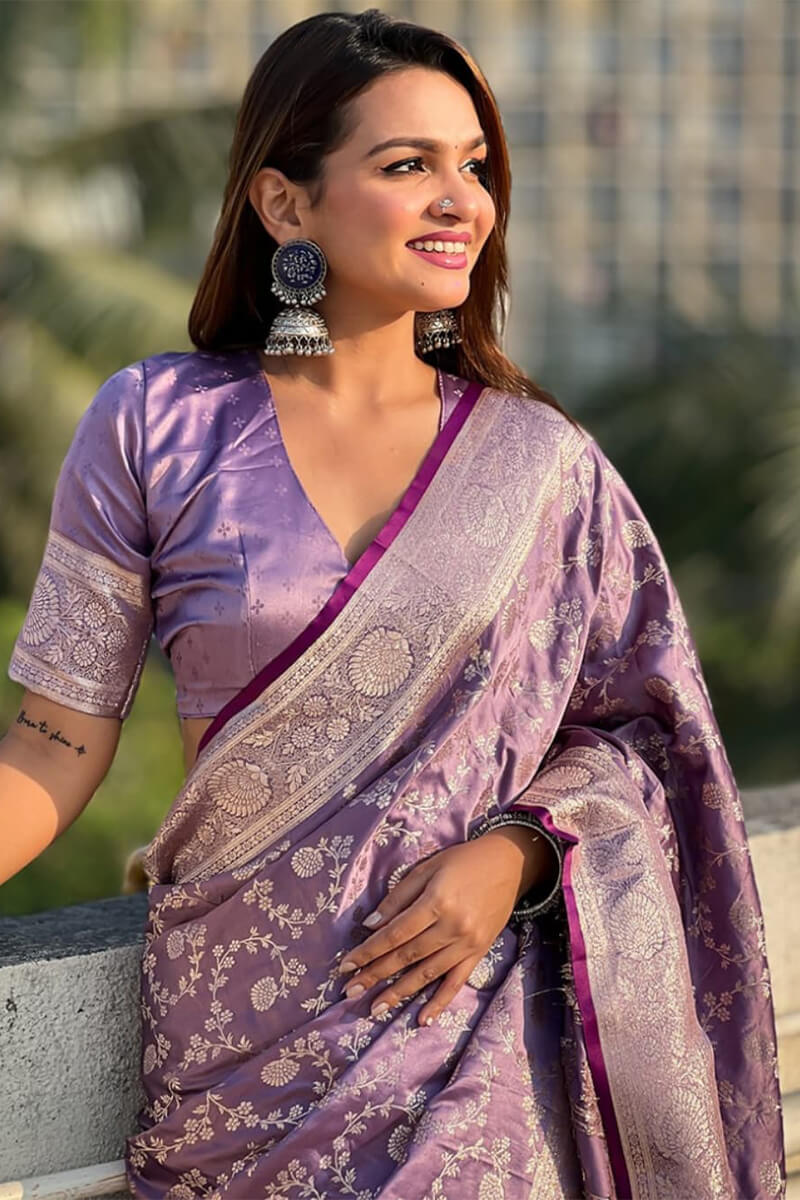 Artistic Lavender Soft Silk Saree With Jubilant Blouse Piece - Image 2