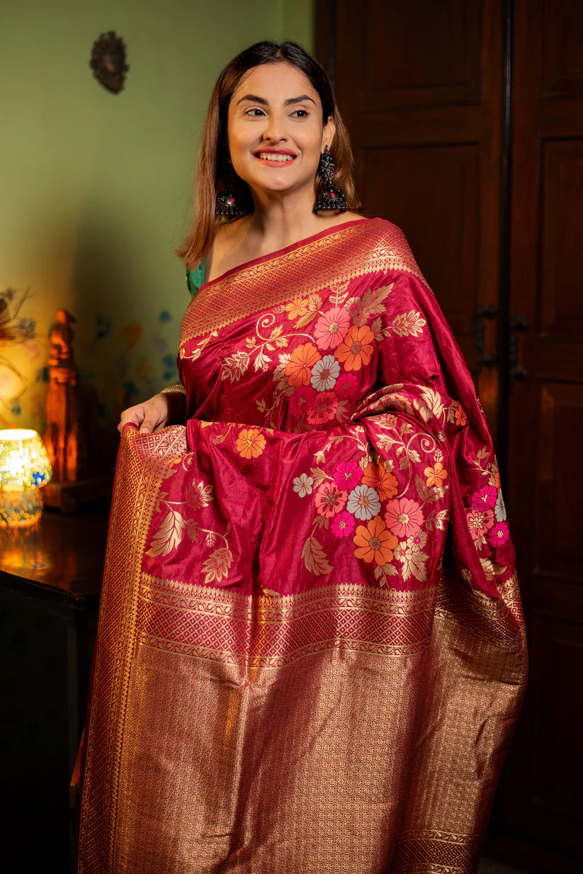 Assemblage Red Soft Banarasi Silk Saree With Dalliance Blouse Piece - Image 4