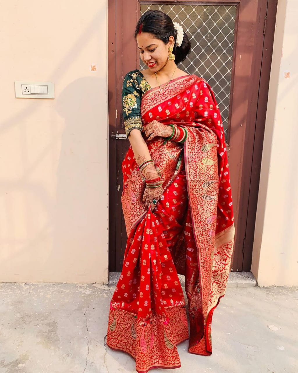 Assemblage Red Soft Banarasi Silk Saree With Demesne Two Blouse Piece - Image 5