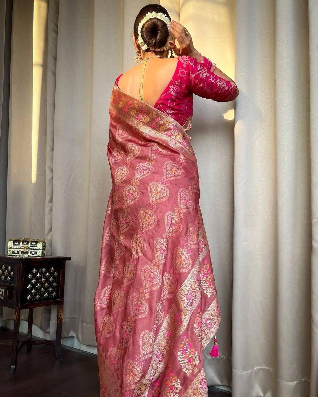 Attractive Peach Soft Silk Saree With Jazzy Blouse Piece - Image 4