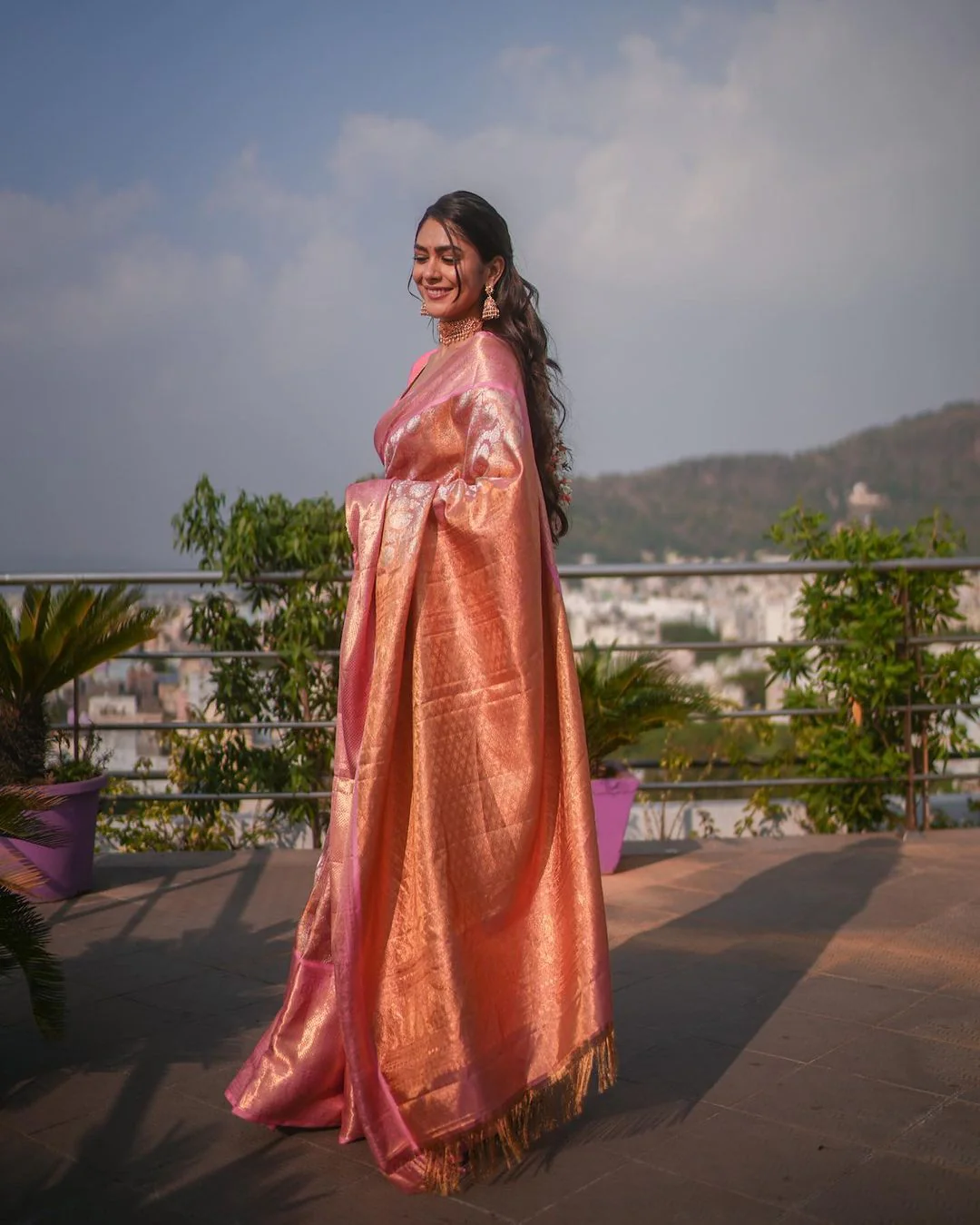Attractive Pink Soft Banarasi Silk Saree With Impressive Blouse Piece - Image 4