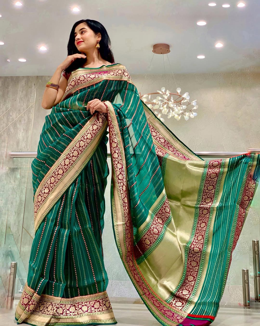 Attractive Rama Soft Silk Saree With Classy Blouse Piece - Image 4