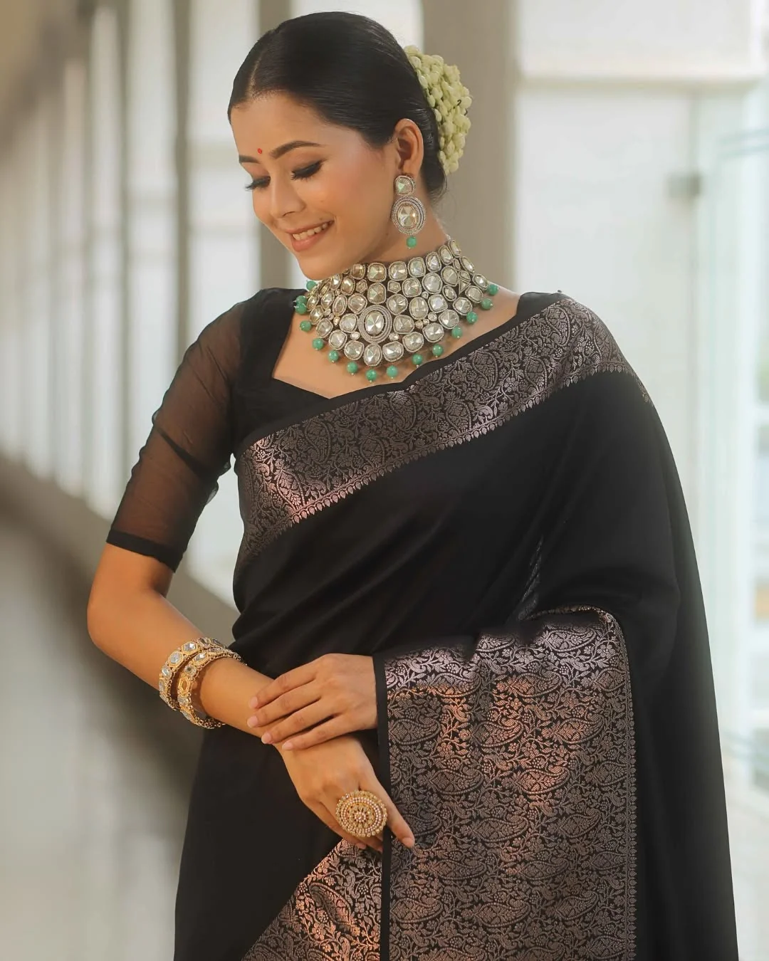 Beauteous Black Soft Silk Saree With Twirling Blouse Piece - Image 2