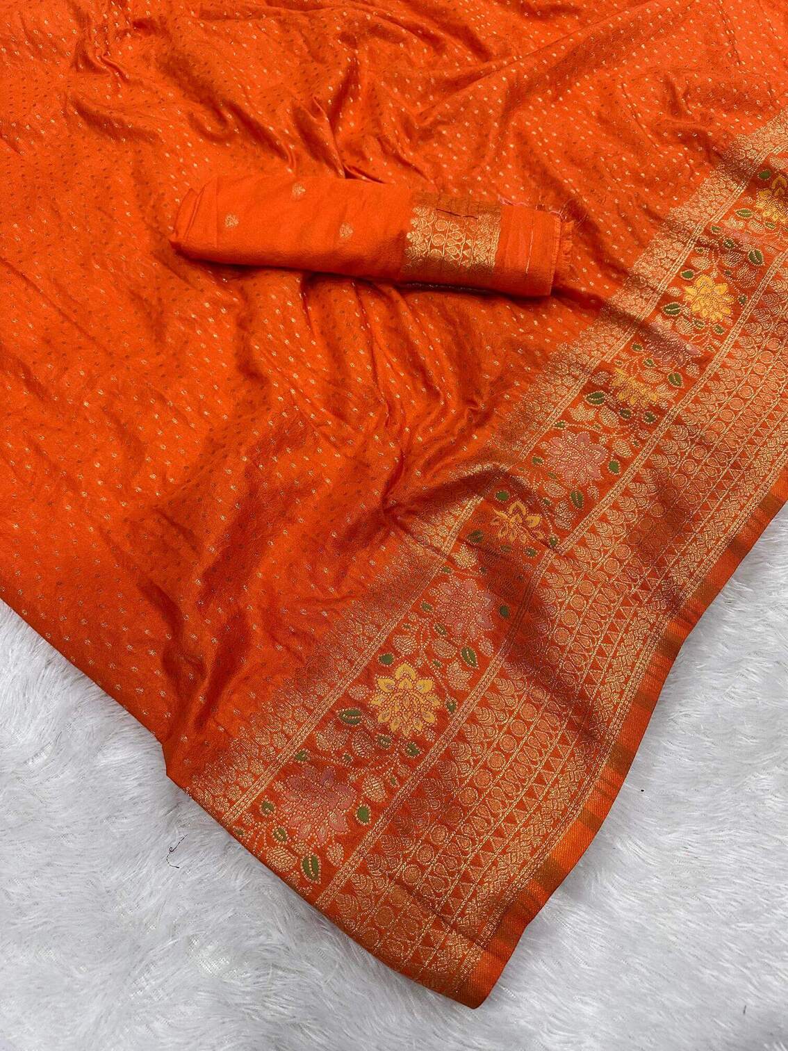 Beautiful Orange Soft Banarasi Silk Saree With Snazzy Blouse Piece - Image 4