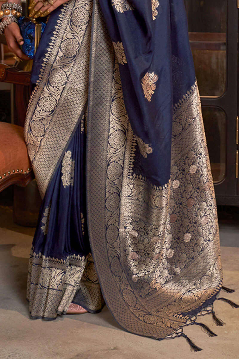 Beleaguer Navy Blue Soft Banarasi Silk Saree With Embrocation Blouse Piece - Image 3