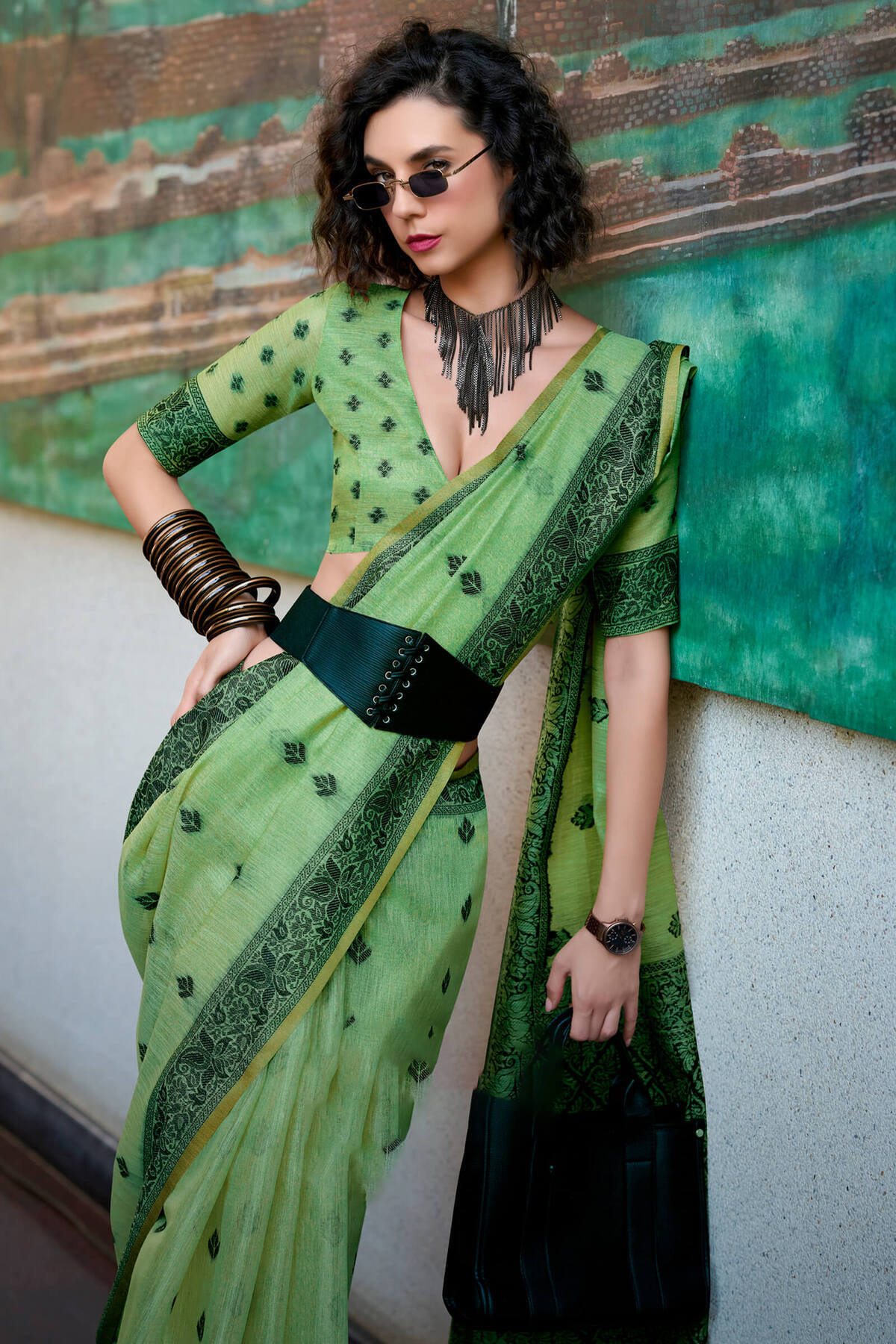 Bewitching Green Cotton Silk Saree With Devastating Blouse Piece - Image 2