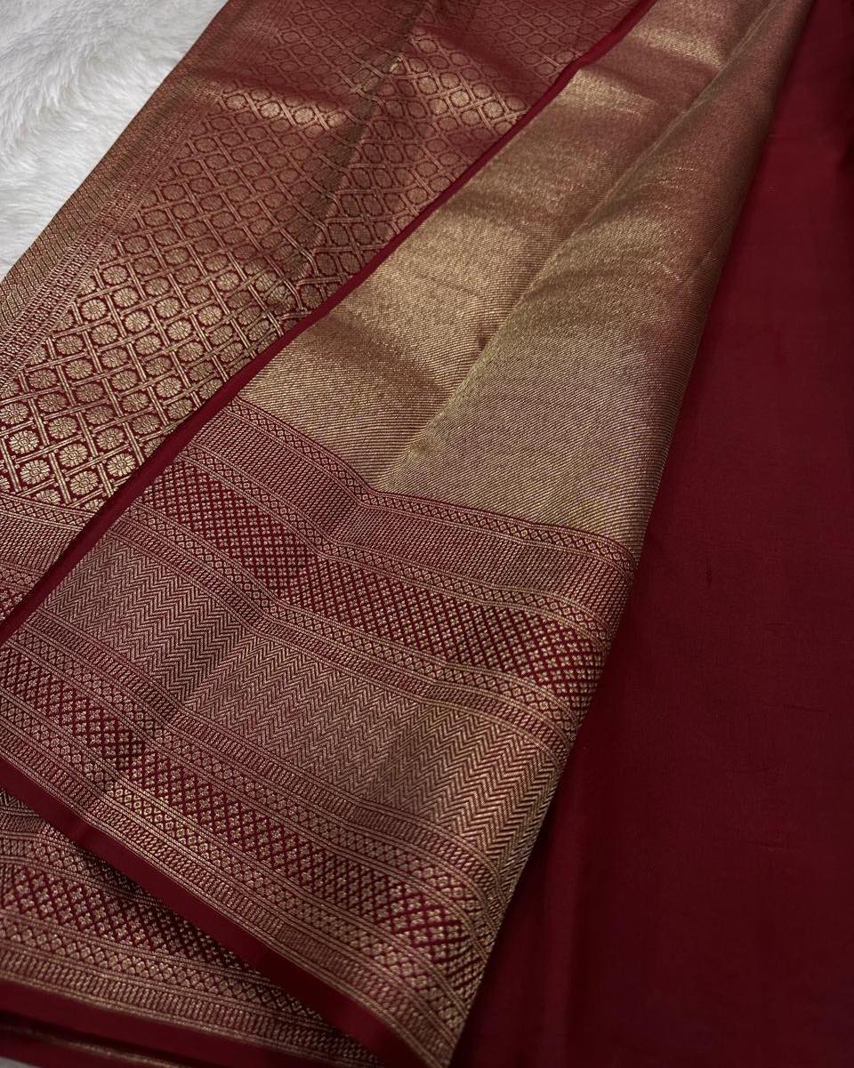 Bewitching Wine Soft Banarasi Silk Saree With Mesmerising Blouse Piece - Image 4