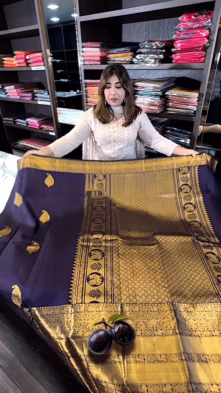 Blissful Purple Soft Banarasi Silk Saree With Efflorescence Blouse Piece