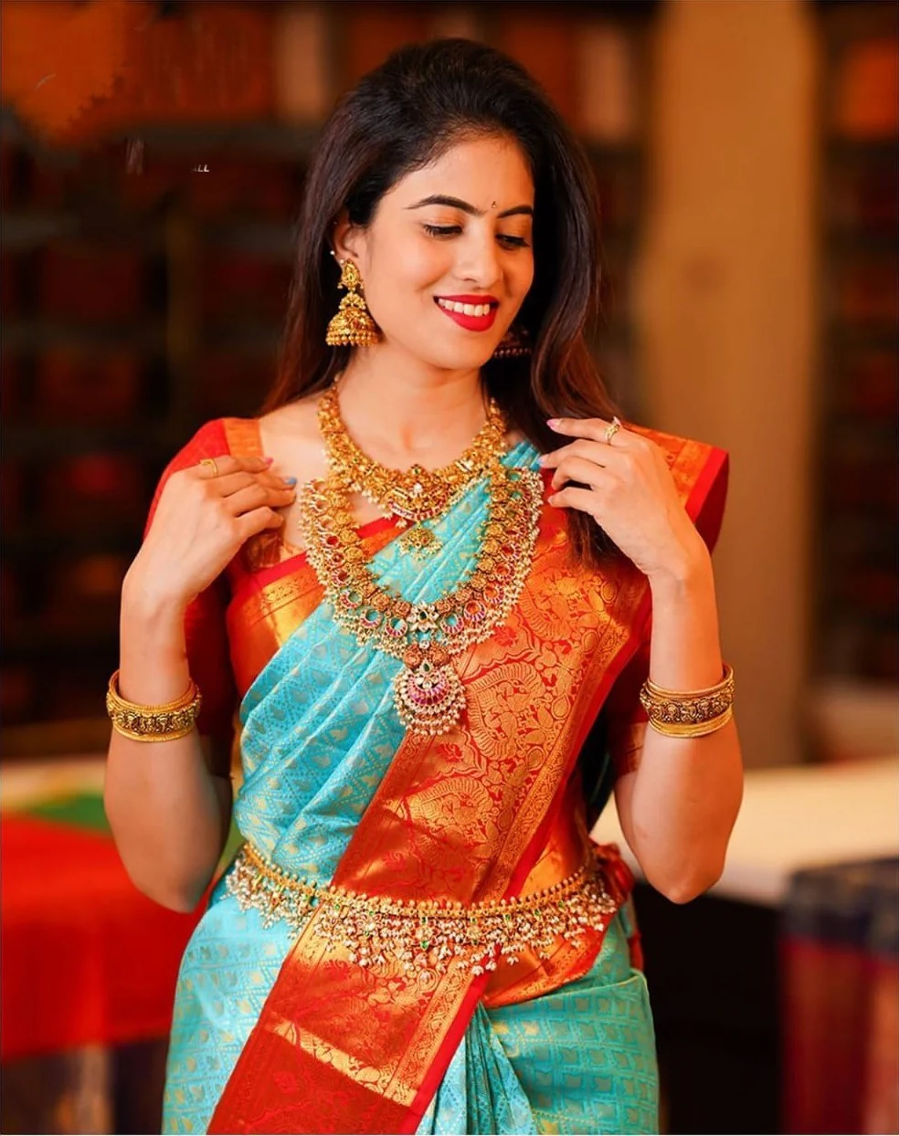 Blissful Turquoise Soft Silk Saree with Ethnic Blouse Piece - Image 2