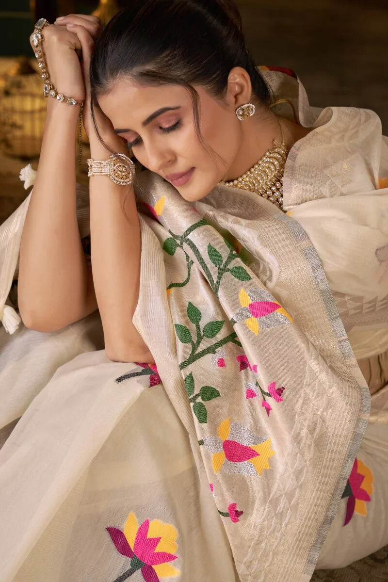 Breathtaking Beige Cotton Silk Saree With Delectable Blouse Piece - Image 2