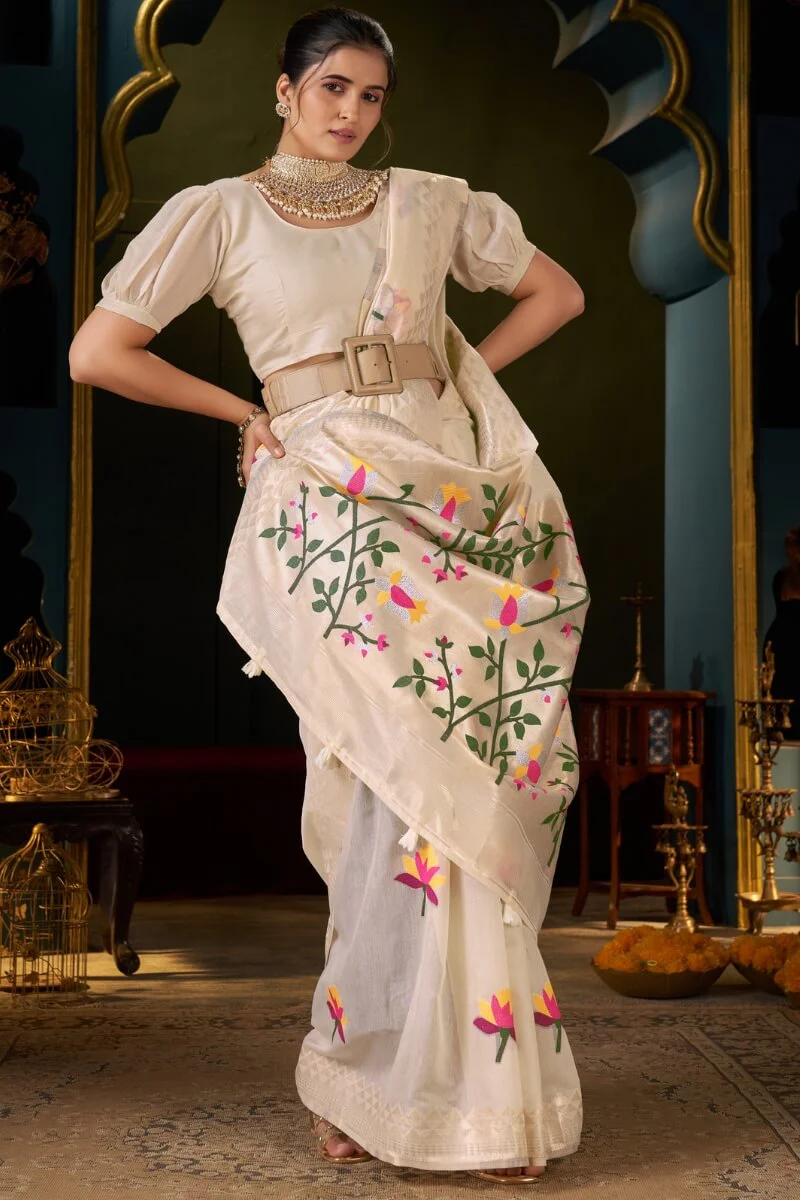 Breathtaking Beige Cotton Silk Saree With Delectable Blouse Piece - Image 3