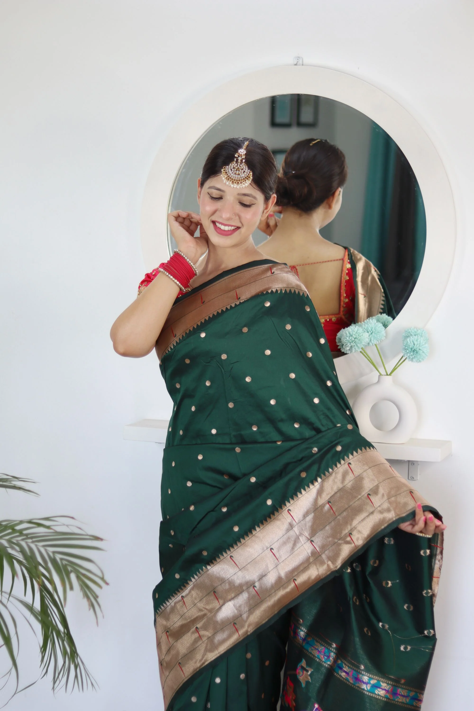 Breathtaking Dark Green Paithani Silk Saree With Majesty Blouse Piece - Image 5