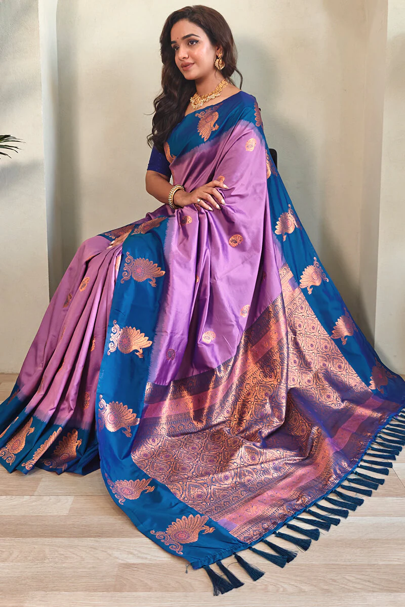 Breathtaking Lavender Soft Banarasi Silk Saree With Invaluable Blouse Piece - Image 2