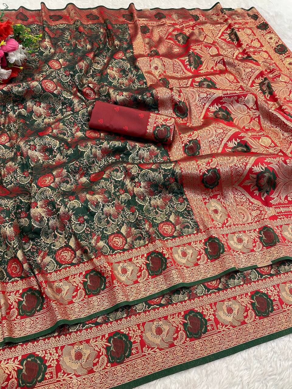 Brood Dark Green Soft Banarasi Silk Saree With Desirable Blouse Piece - Image 2