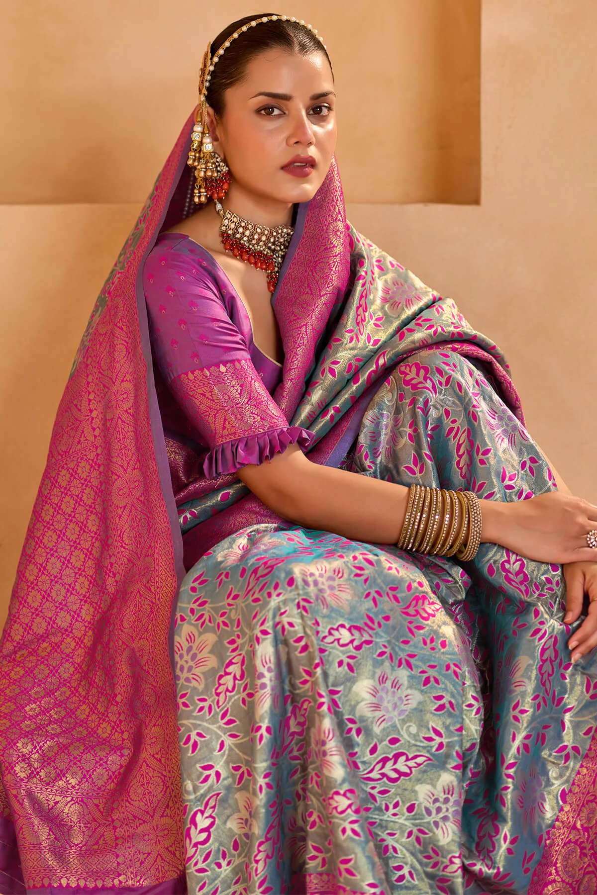 Brood Rama Kanjivaram Silk Saree With Splendiferous Blouse Piece - Image 2