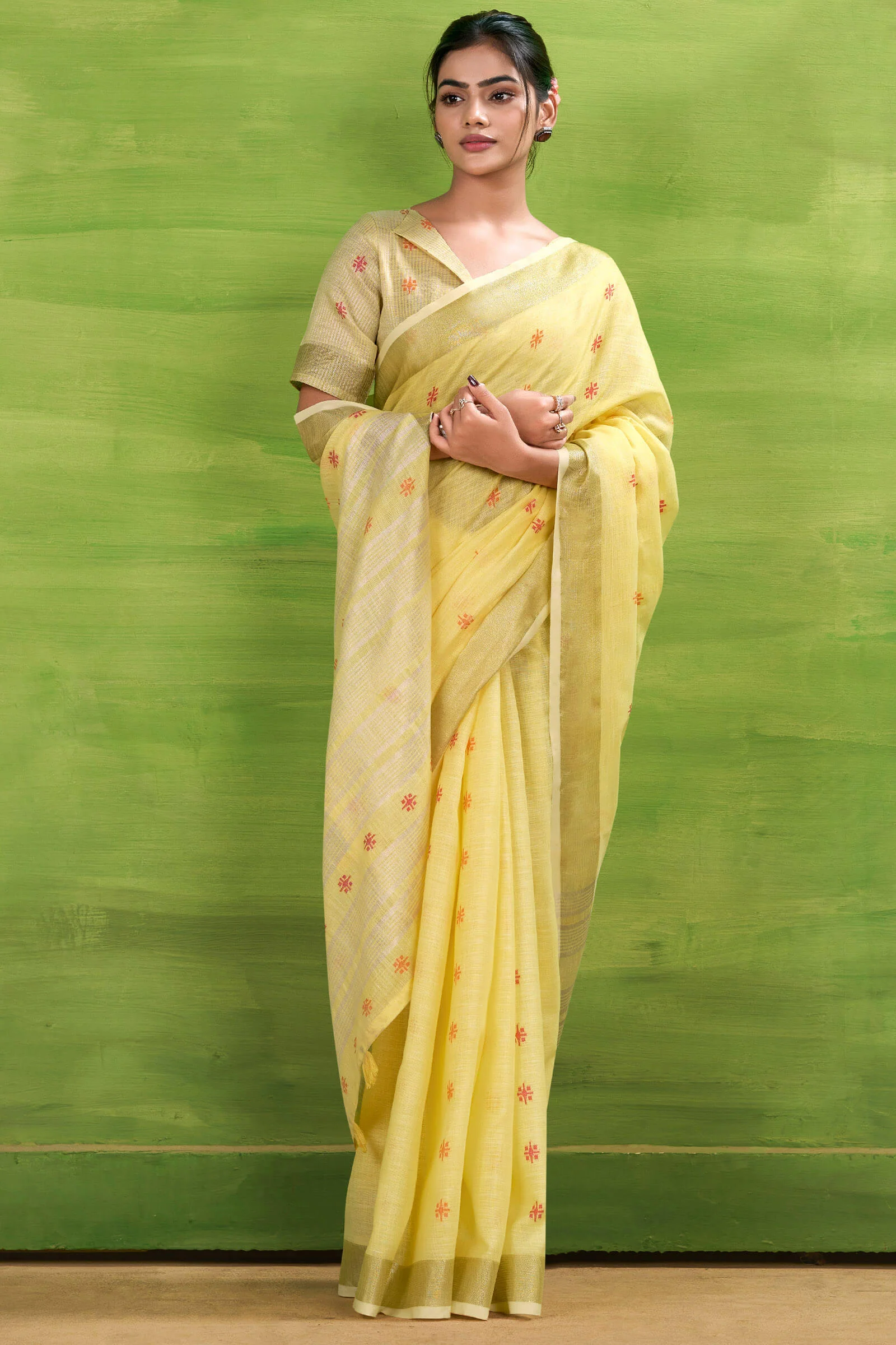 Brood Yellow Cotton Silk Saree With Enamoring Blouse Piece - Image 3