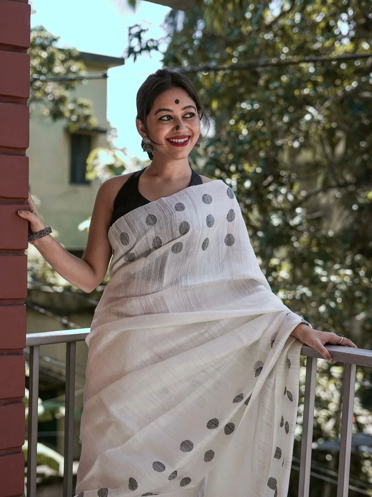Bucolic Off White Cotton Silk Saree With Evocative Blouse Piece - Image 6