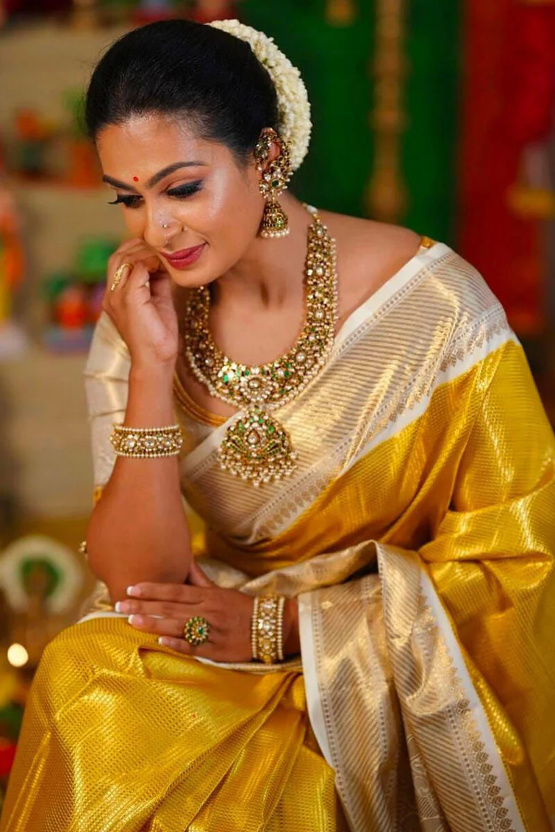 Bucolic Yellow Kanjivaram Silk Saree With Smashing Blouse Piece - Image 3