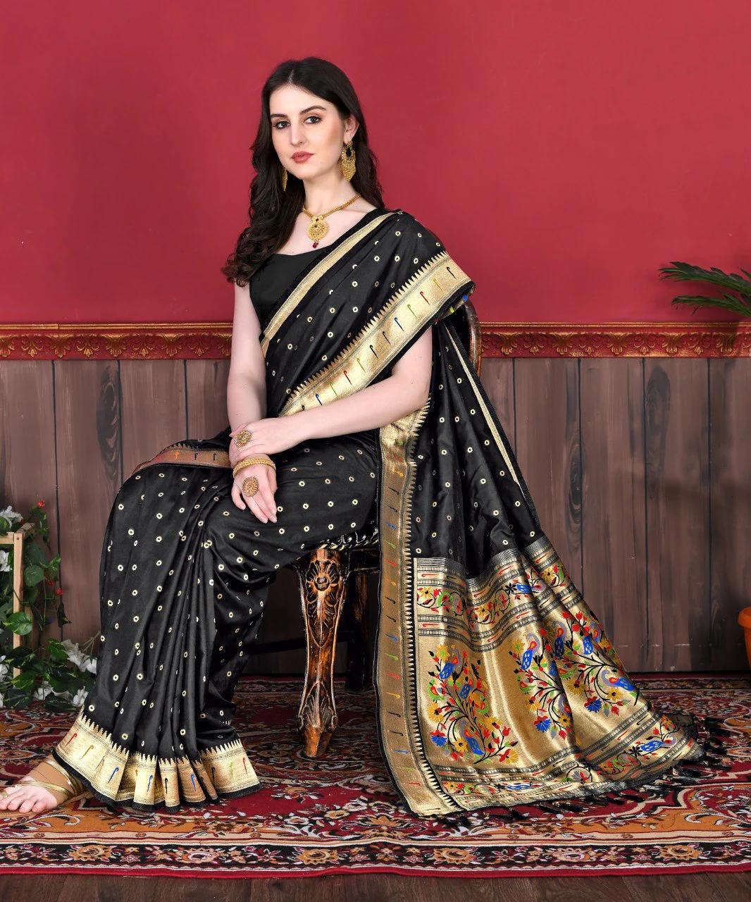 Capricious Black Paithani Silk Saree With Ethnic Blouse Piece - Image 3