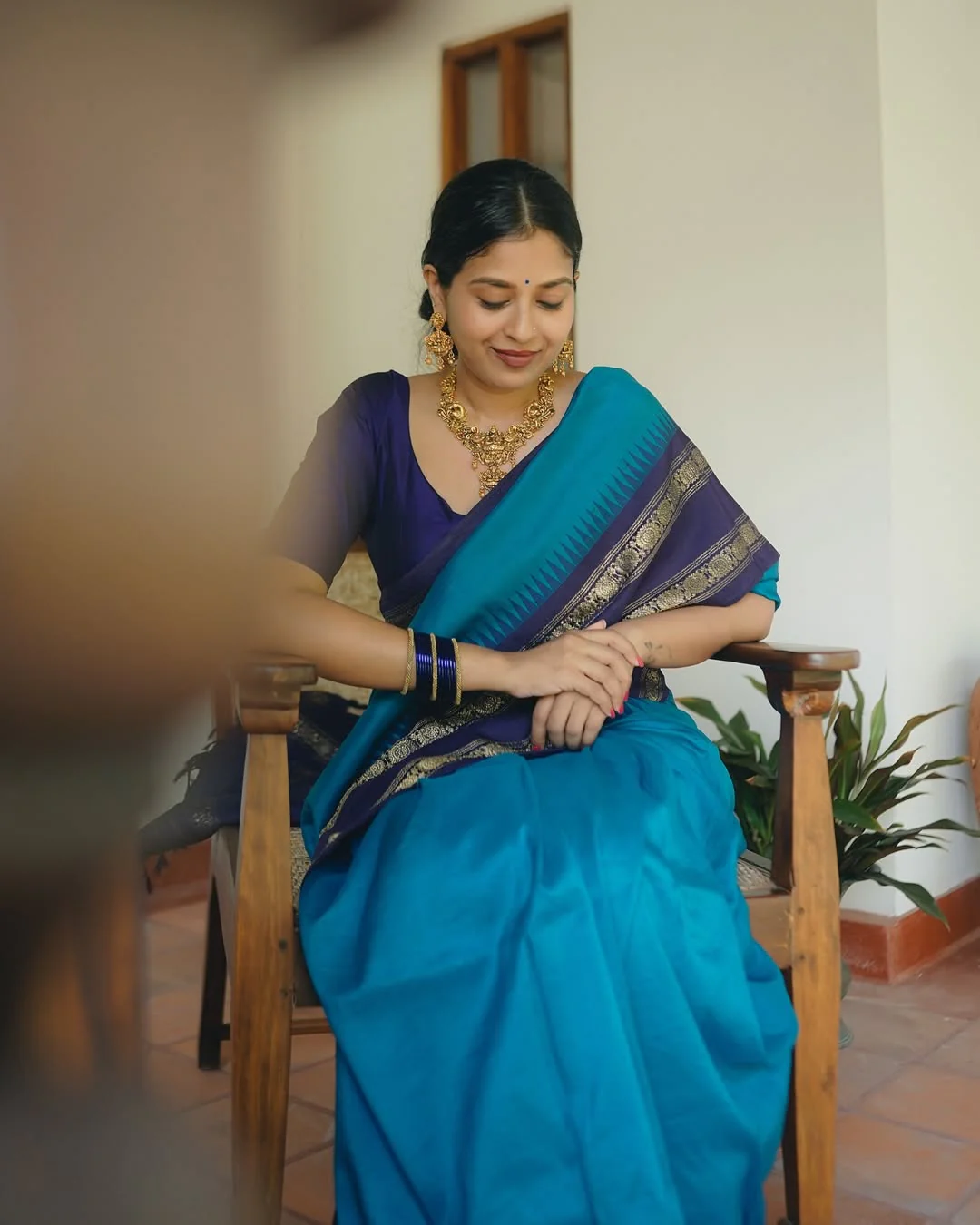 Capricious Firozi Soft Silk Saree With Jazzy Blouse Piece - Image 2