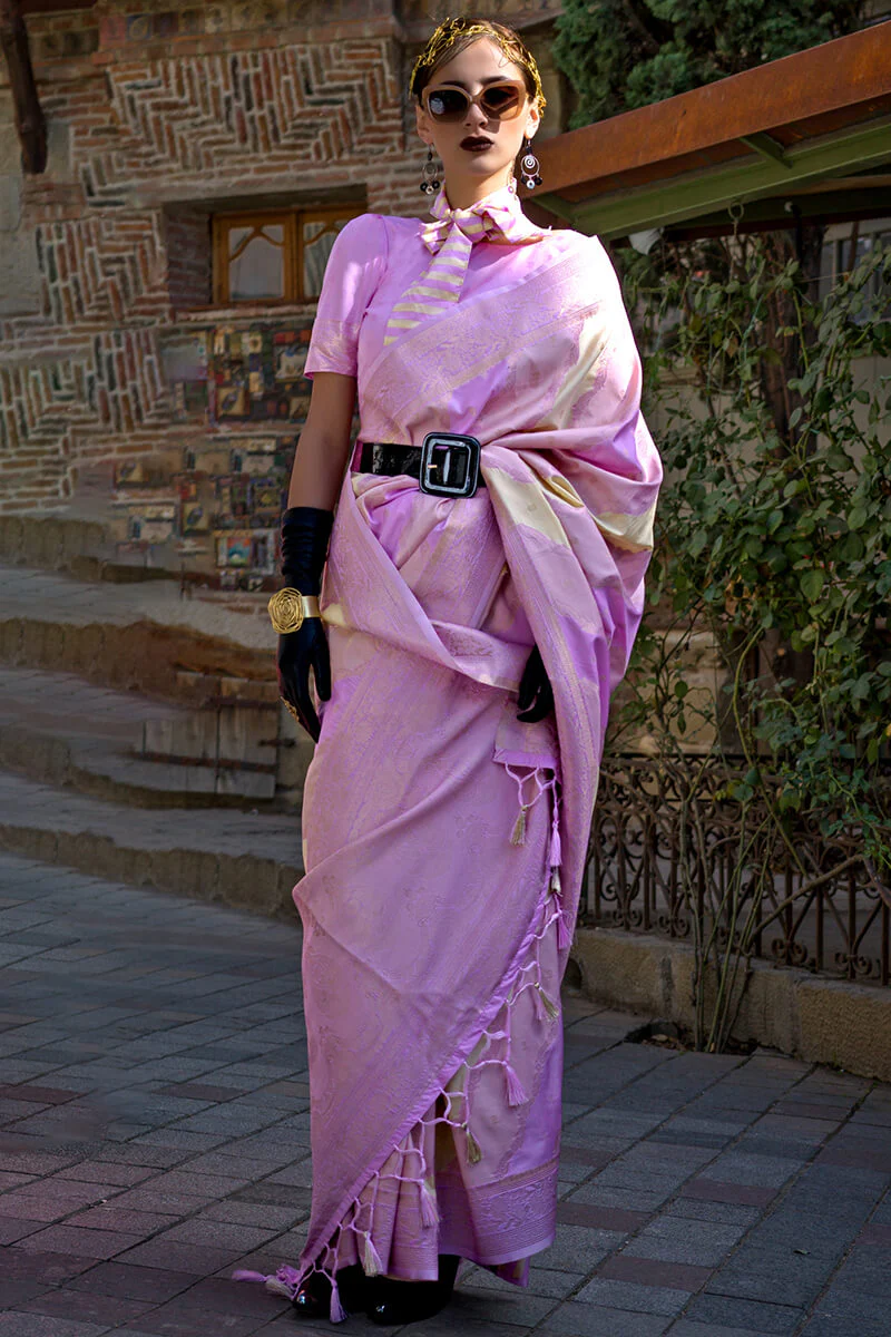 Capricious Lavender Soft Banarasi Silk Saree With Precious Blouse Piece - Image 3