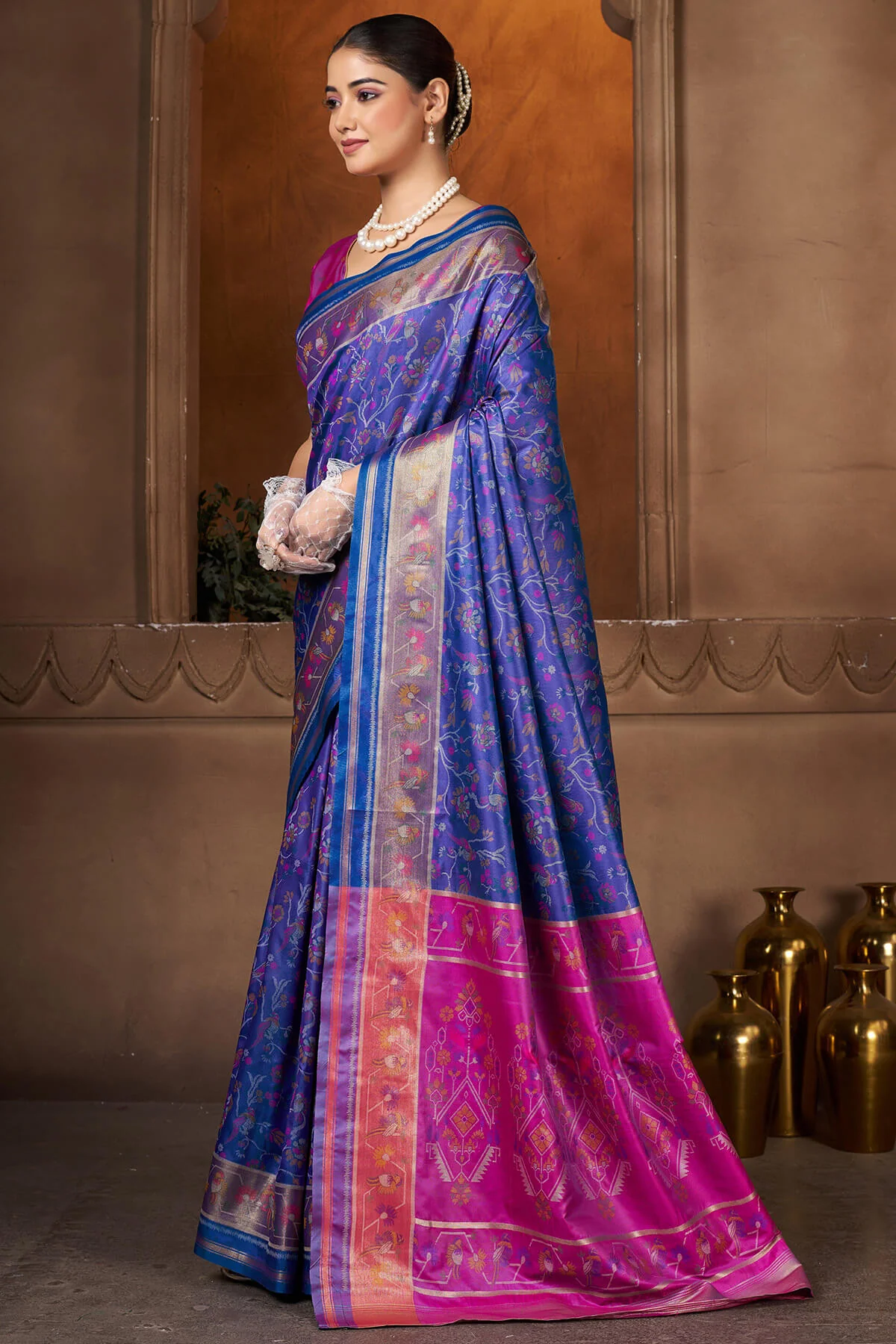 Capricious Navy Blue Paithani Silk Saree With Opulent Blouse Piece - Image 3