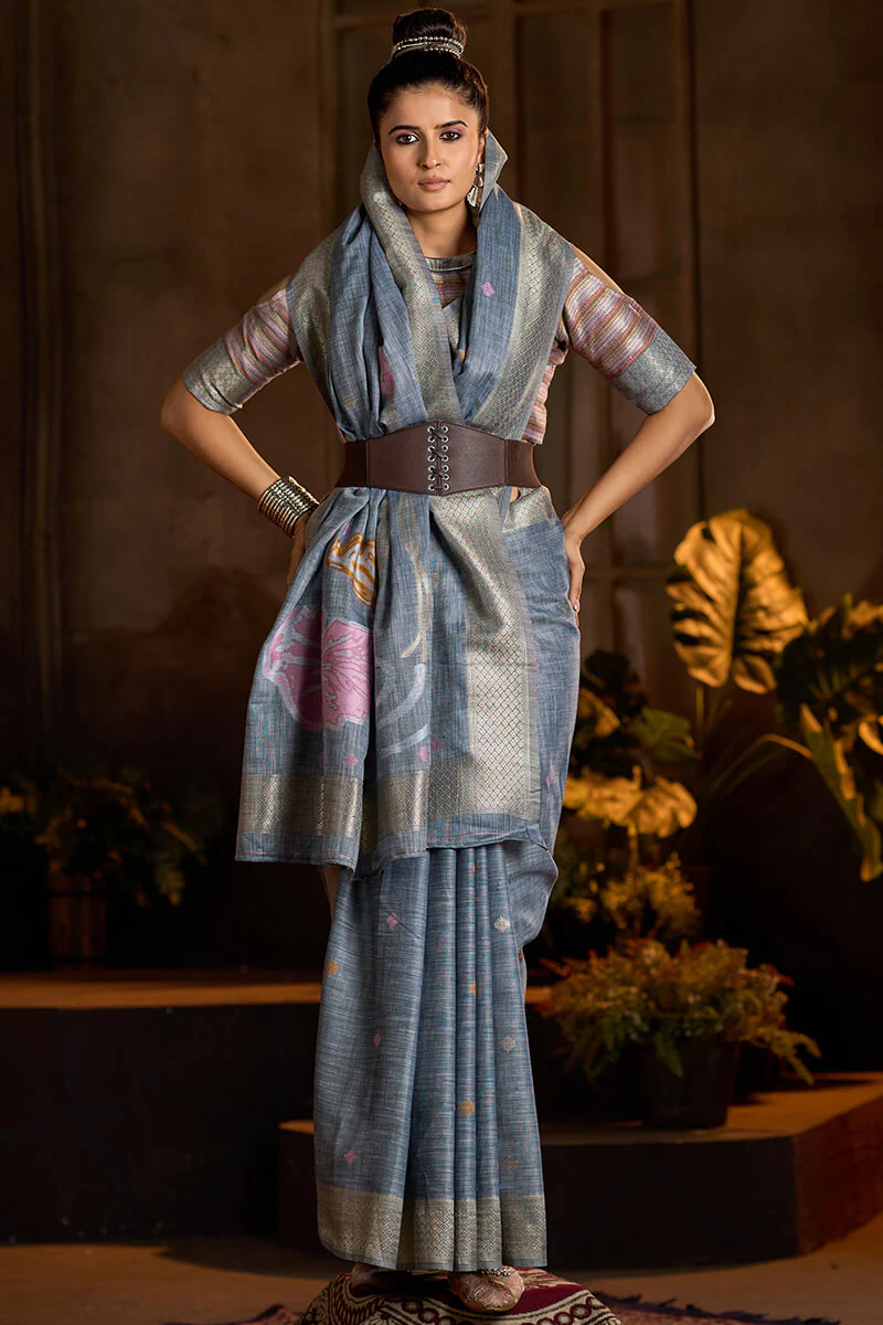 Captivating Grey Cotton Silk Saree With Sempiternal Blouse Piece - Image 4