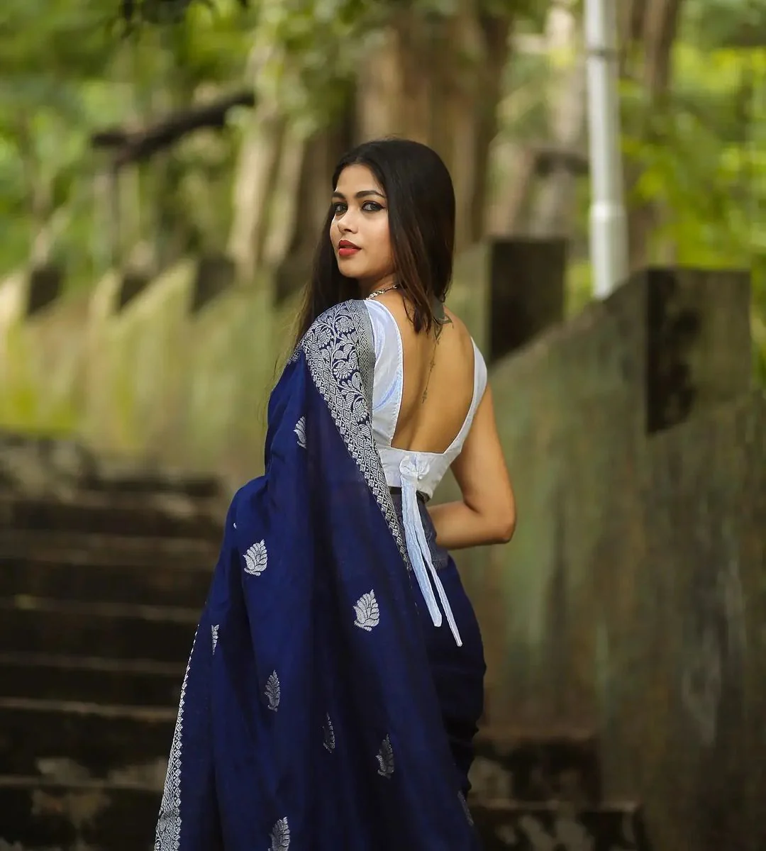 Charming Navy Blue Soft Banarasi Silk Saree With Glowing Blouse Piece - Image 4
