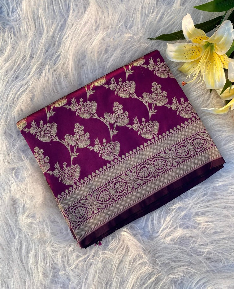 Charming Purple Soft Banarasi Silk Saree With Intricate Blouse Piece - Image 3