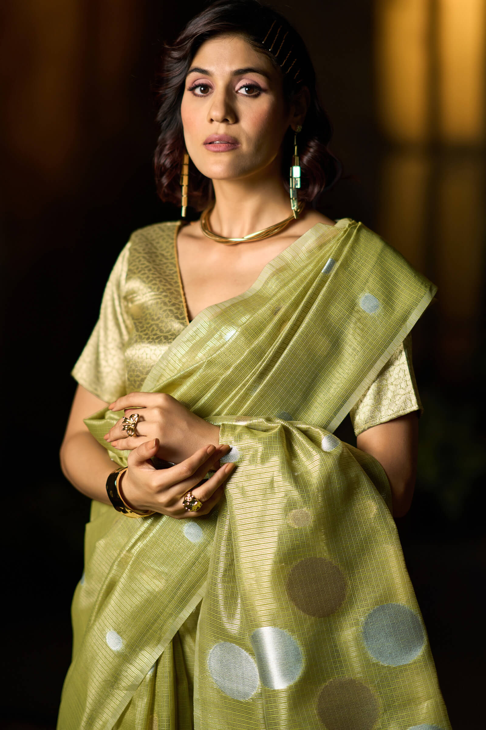 Chatoyant Green Soft Banarasi Tissue Silk Saree With Winsome Blouse Piece - Image 3