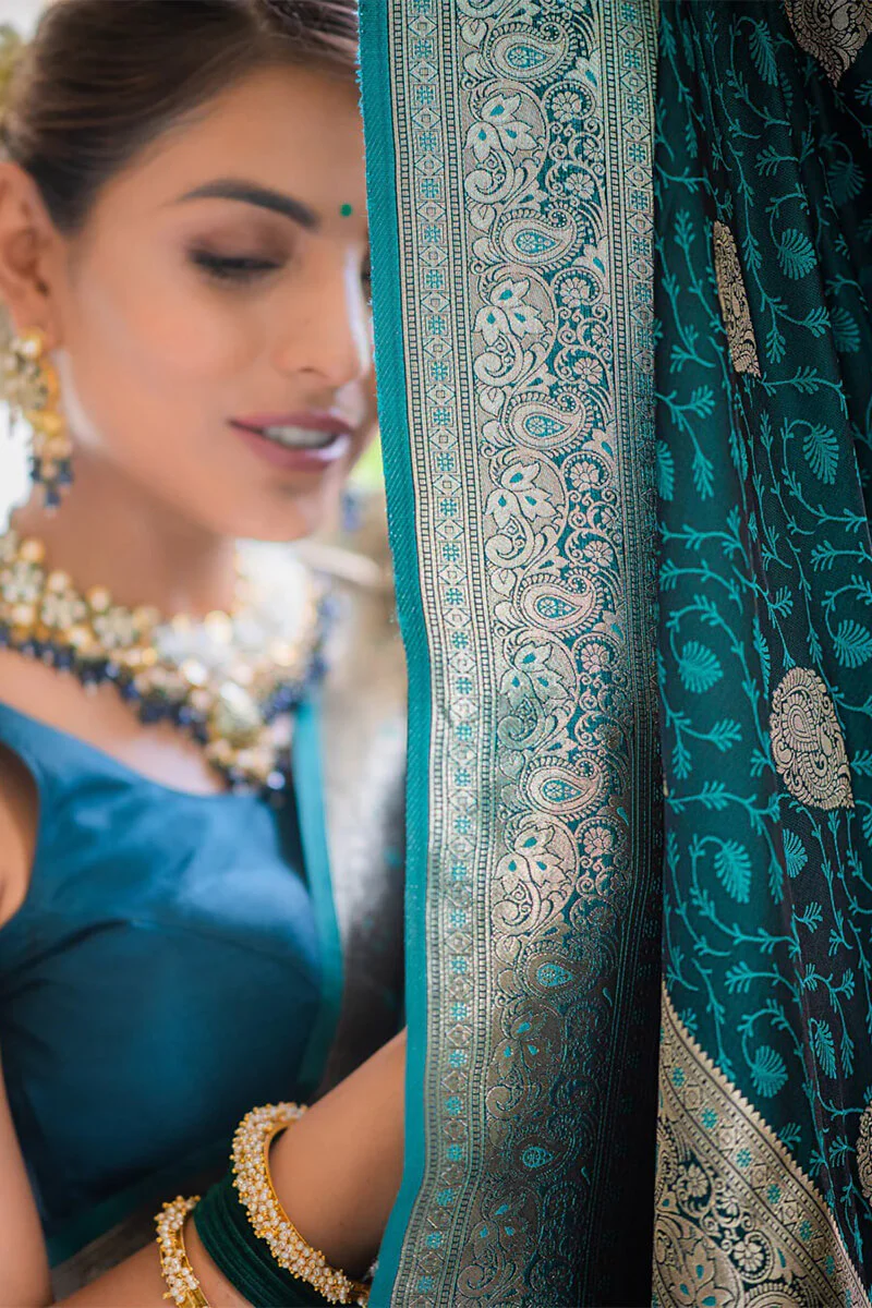 Chatoyant Rama Soft Silk Saree With Gossamer Blouse Piece - Image 6